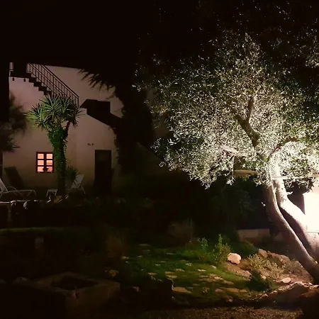 Casa Lalla 빌라 오스투니