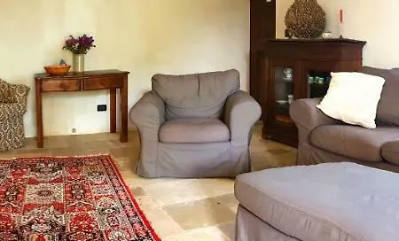 빌라 Casa Lalla 오스투니